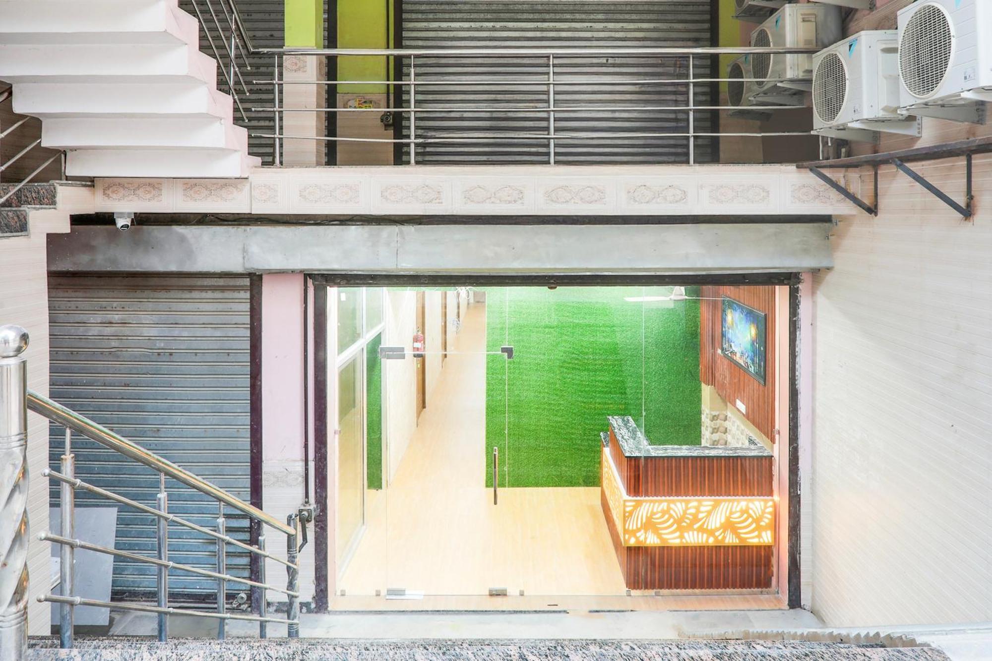 Hotel O V. K Palace Inn Lucknow Exterior photo